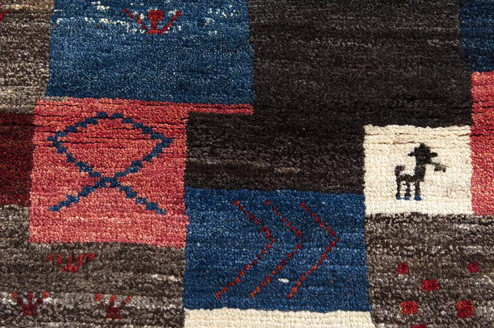 Modern Iraans Gabbeh vloerkleed Brokking Vloerkledenspecialist.nl IJsselstein