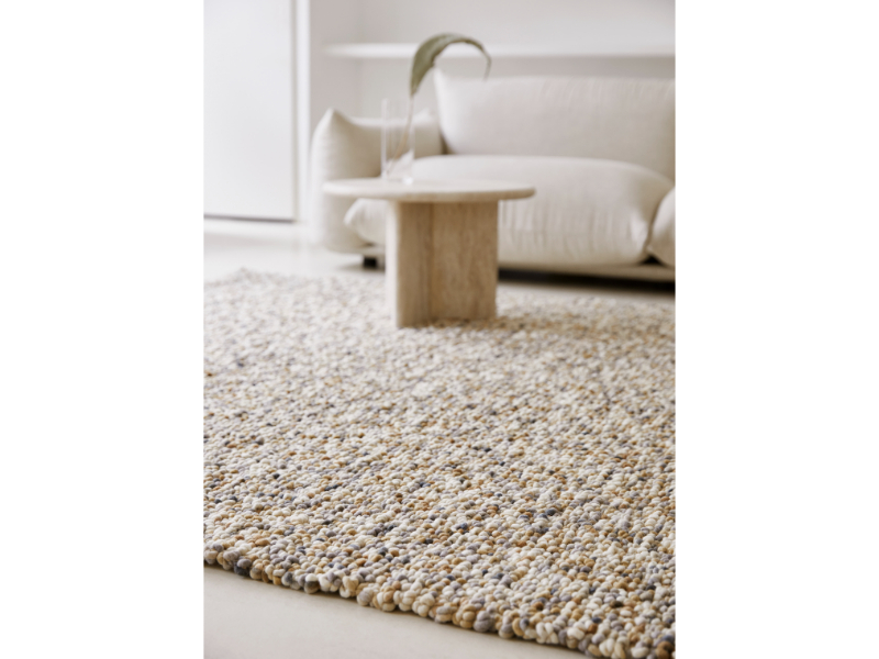 BC-pebble-beach-beige-129801 E hr Brokking Vloerkledenspecialist.nl IJsselstein