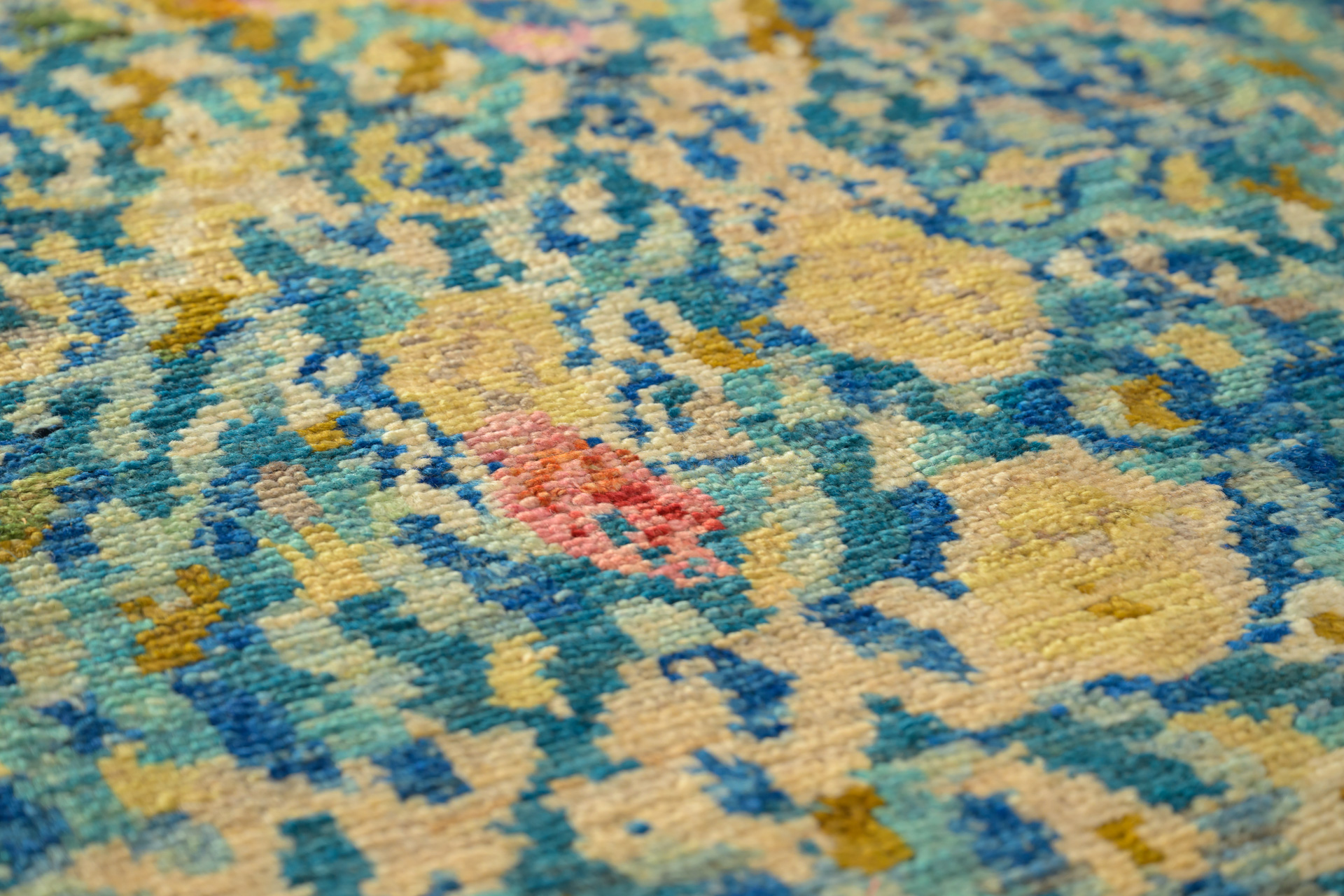 Taimany Roses vloerkleed